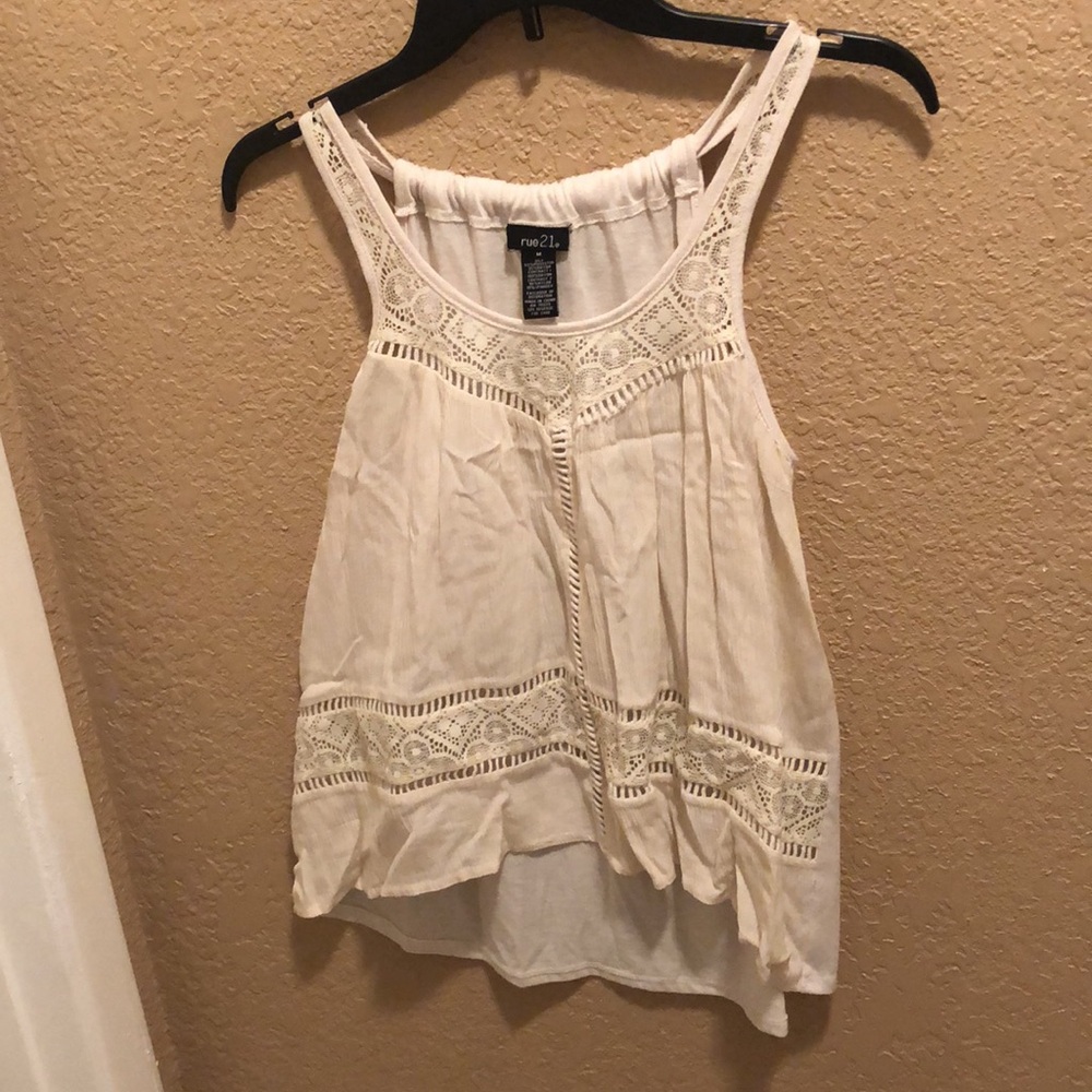 Gently worn Rue21 flowy top. Medium. Lace/crotchet design Ivory. - Picture 15 of 15